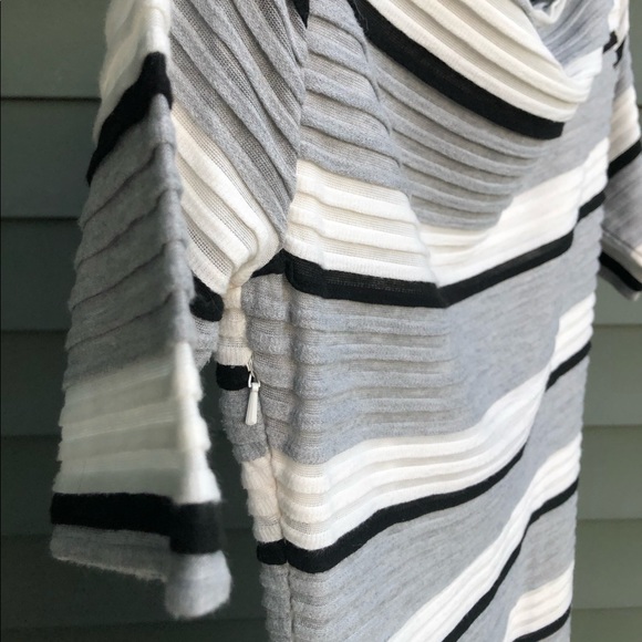 Sleek Maggy London wide-neck striped midi dress, size 4 - Picture 4 of 6